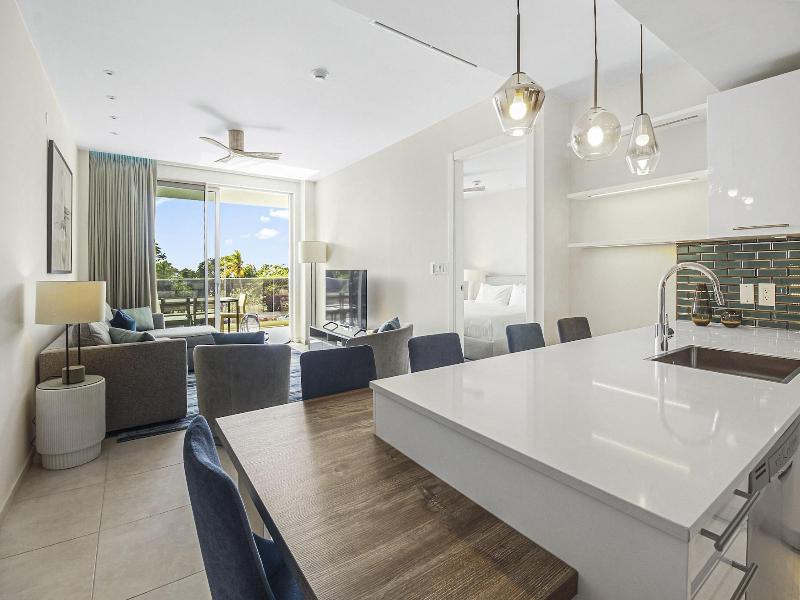 O Condominium Beachfront Residences image
