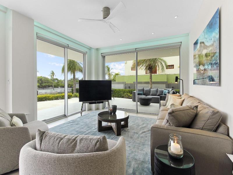 O Condominium Beachfront Residences image