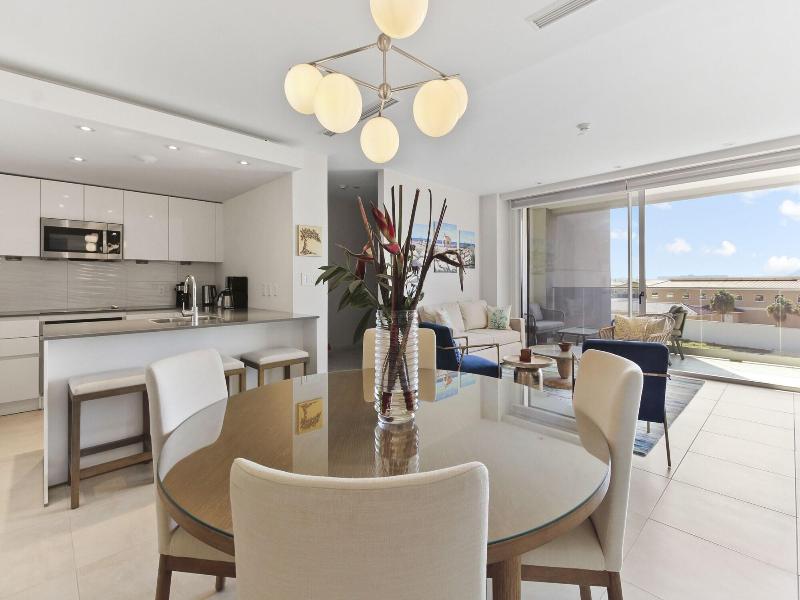 O Condominium Beachfront Residences image