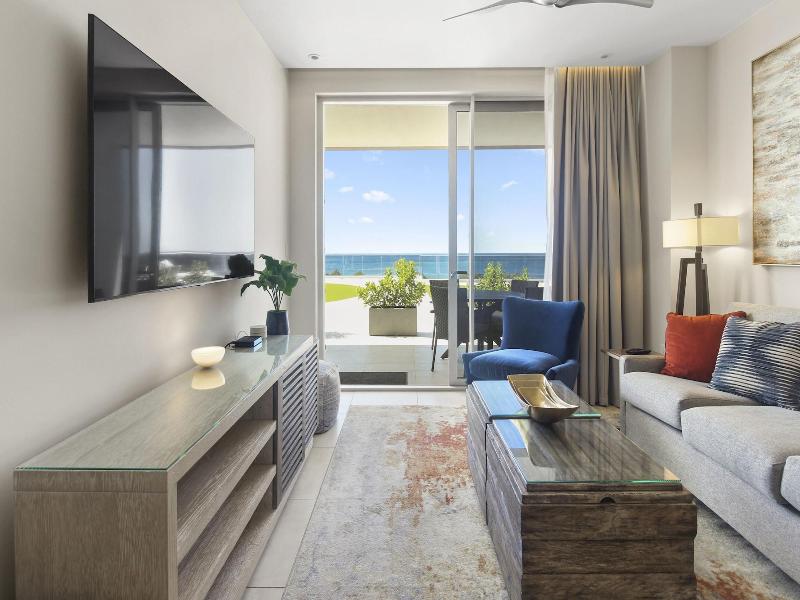 O Condominium Beachfront Residences image