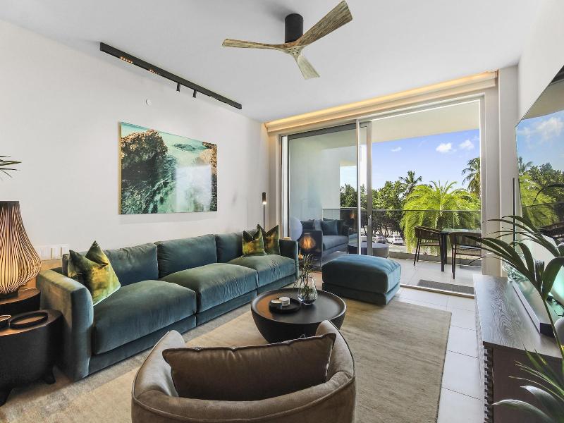 O Condominium Beachfront Residences image