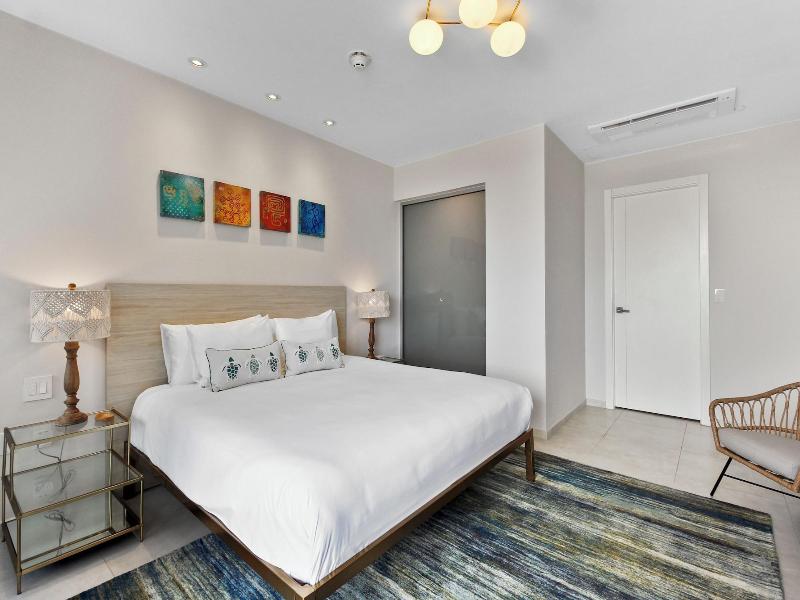 O Condominium Beachfront Residences image