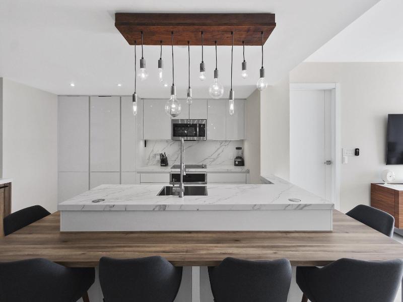 O Condominium Beachfront Residences image
