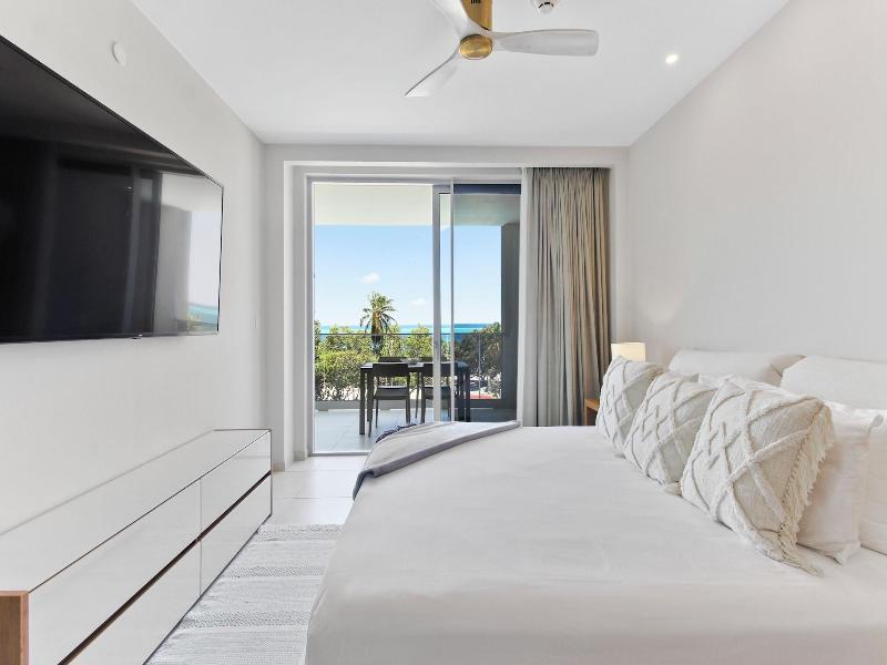 O Condominium Beachfront Residences image