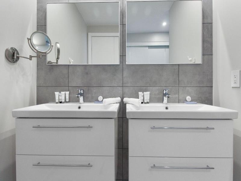 O Condominium Beachfront Residences image