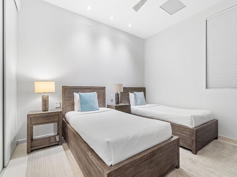 O Condominium Beachfront Residences image