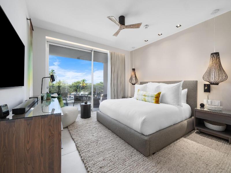 O Condominium Beachfront Residences image