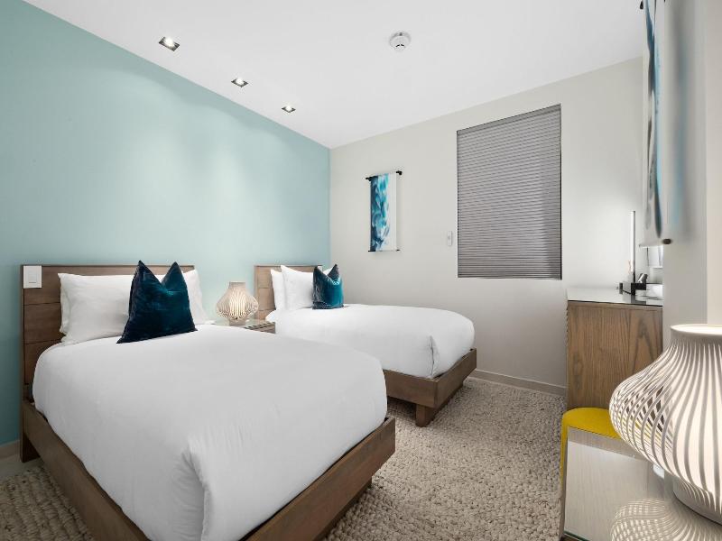 O Condominium Beachfront Residences image