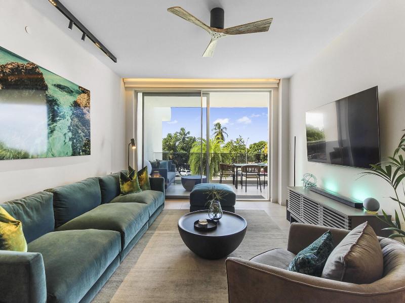 O Condominium Beachfront Residences image