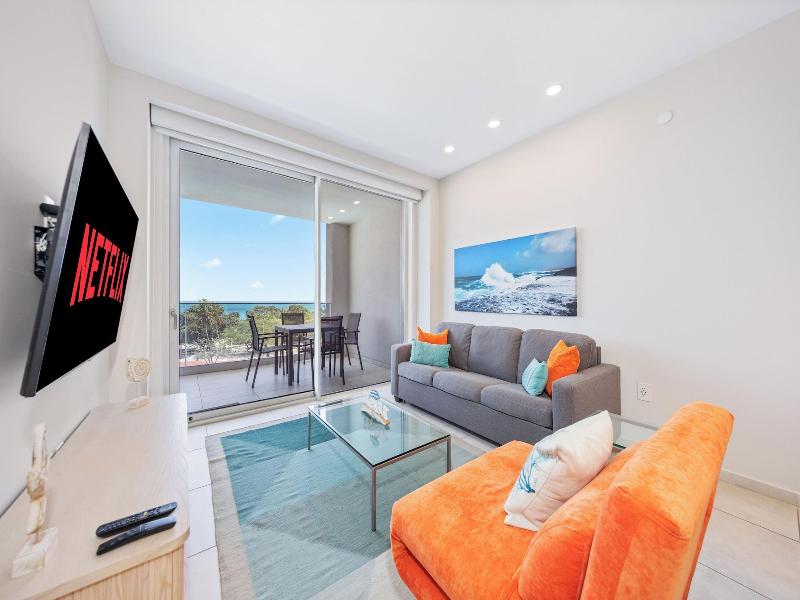 O Condominium Beachfront Residences image