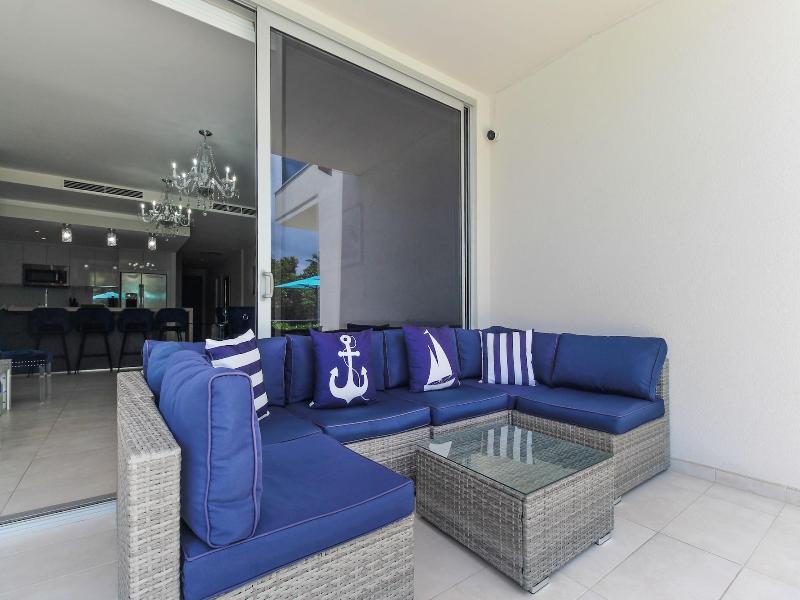 O Condominium Beachfront Residences image