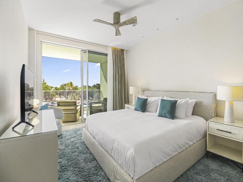 O Condominium Beachfront Residences image