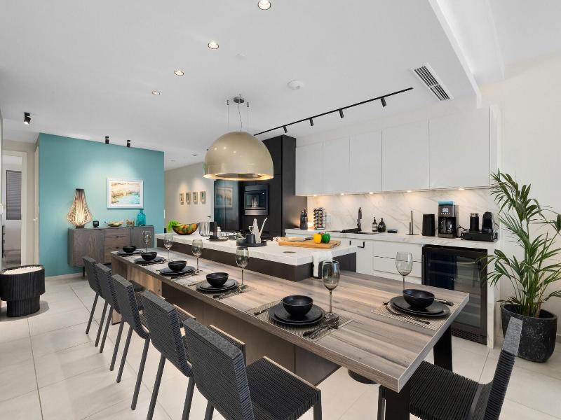 O Condominium Beachfront Residences image