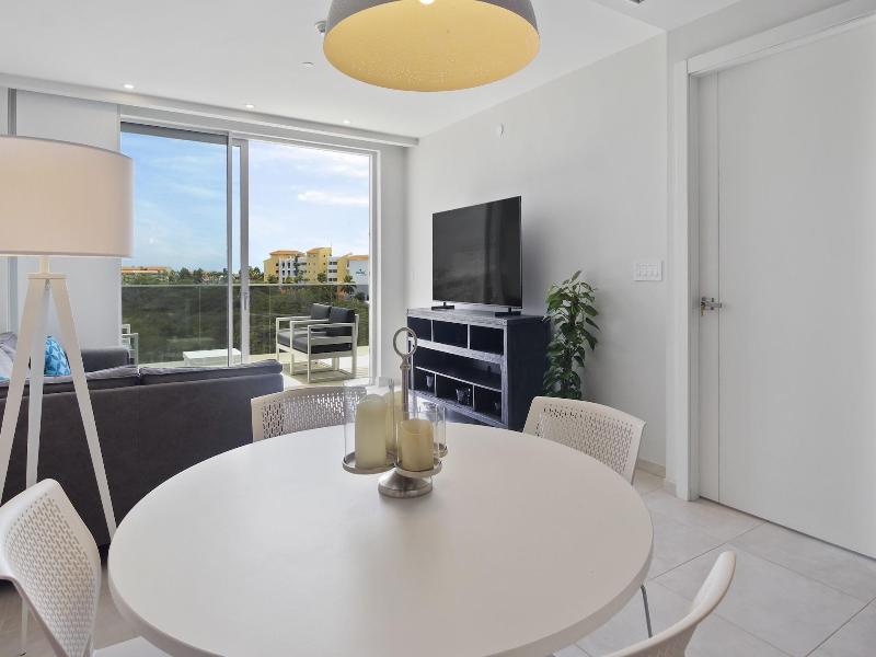 O Condominium Beachfront Residences image