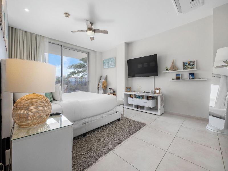 O Condominium Beachfront Residences image