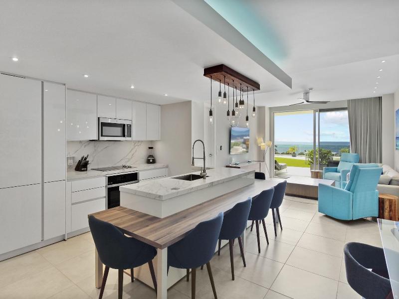 O Condominium Beachfront Residences image