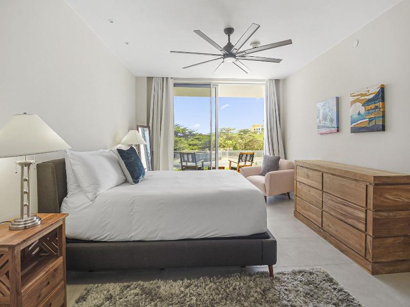 O Condominium Beachfront Residences image