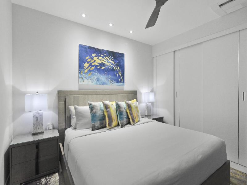 O Condominium Beachfront Residences image