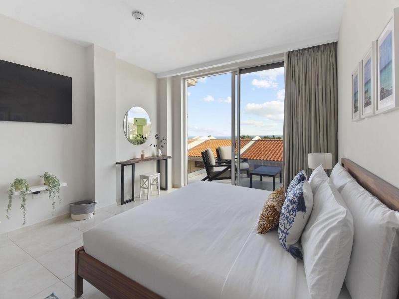 O Condominium Beachfront Residences image