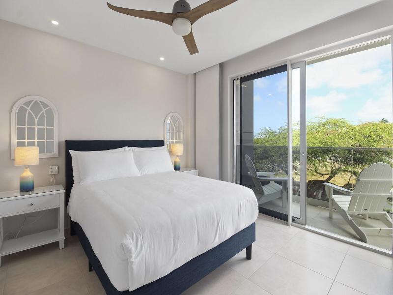 O Condominium Beachfront Residences image
