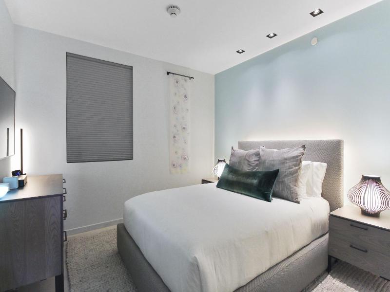 O Condominium Beachfront Residences image
