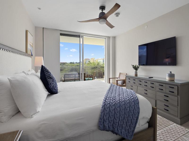 O Condominium Beachfront Residences image