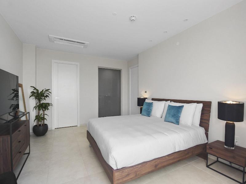 O Condominium Beachfront Residences image