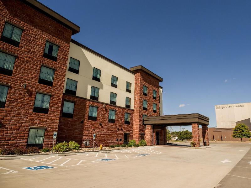 Cobblestone Hotel Suites Ottumwa