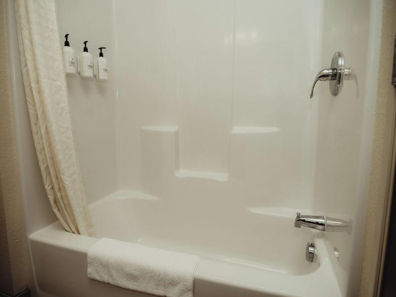 Cobblestone Hotel Suites Ottumwa — photo 5