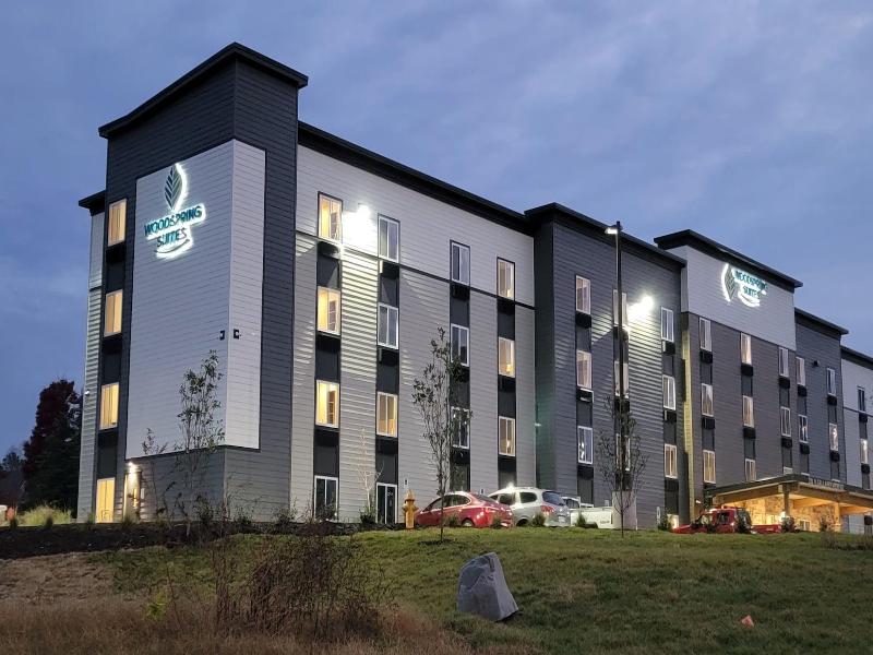Woodspring Suites East Lansing University Area