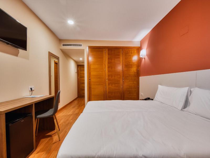 Checkin Madrid Mostoles image
