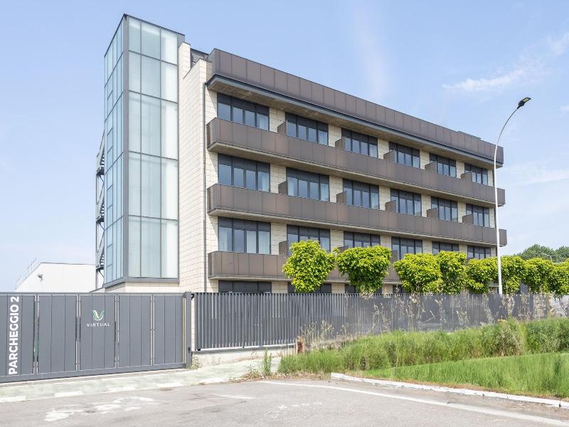 Virtual Superior Apartments Milano Opera image