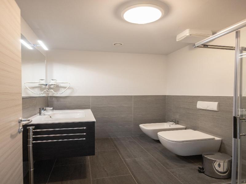 Virtual Superior Apartments Milano Opera image