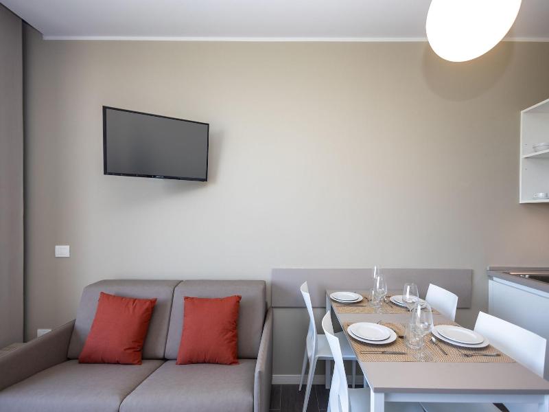 Virtual Superior Apartments Milano Opera image