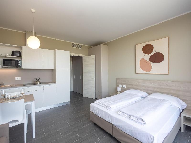 Virtual Superior Apartments Milano Opera image