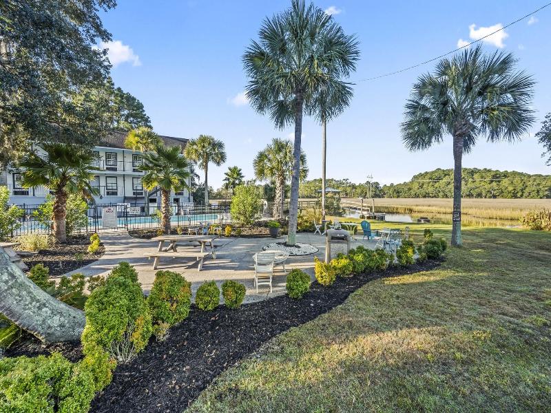 Charleston Creekside Inn