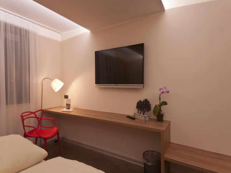 Hotel Crede Garni image