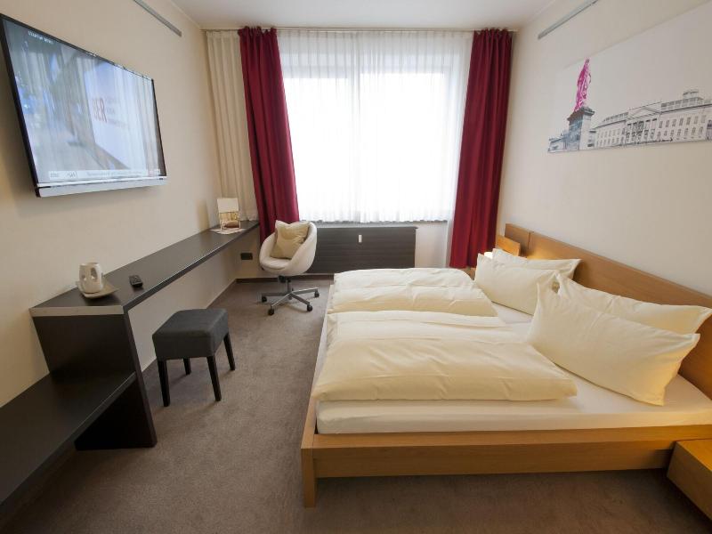 Hotel Crede Garni image