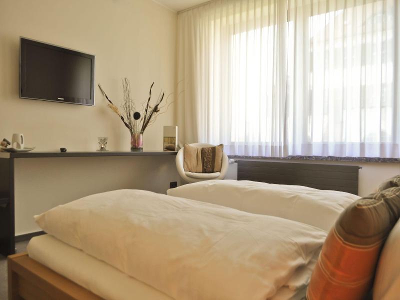 Hotel Crede Garni image