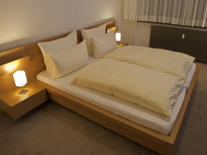 Hotel Crede Garni image