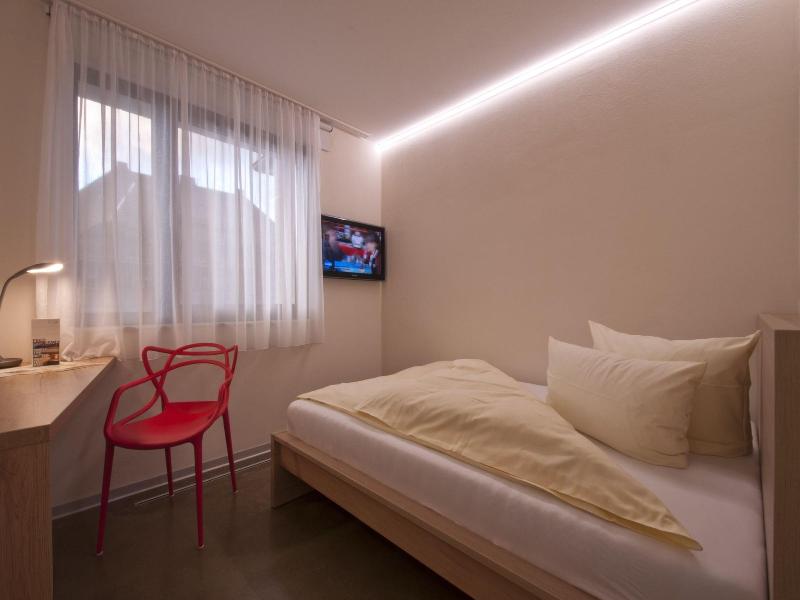 Hotel Crede Garni image