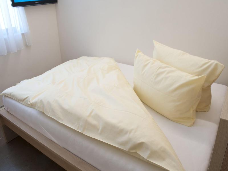 Hotel Crede Garni image