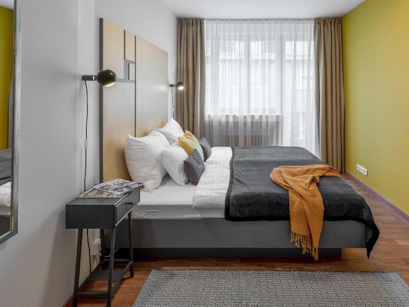 City Leaf Apartments image