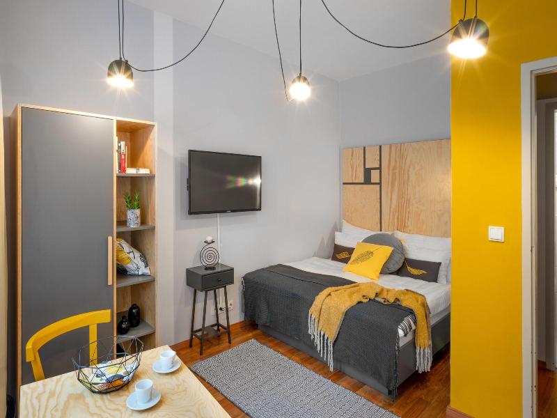 City Leaf Apartments image