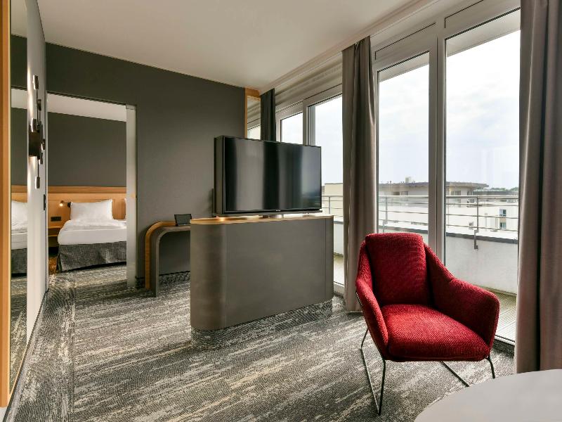Best Western Plus Hotel Papenburg image