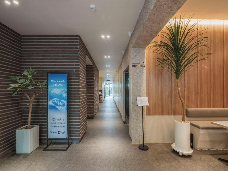 Cloudin Hotel Mokpo Peace Square Branch
