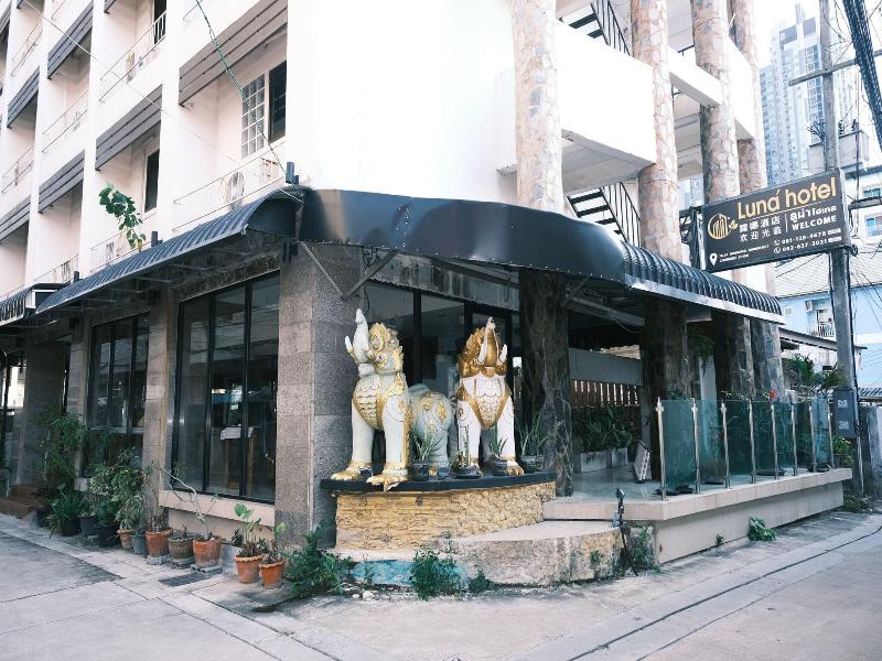 Luna Hotel image