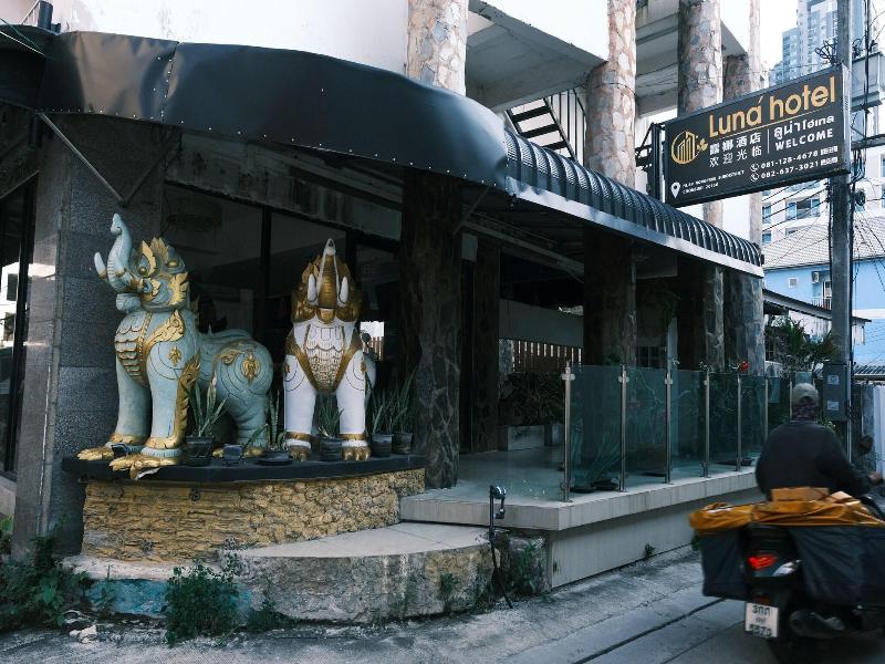Luna Hotel image