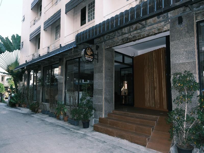 Luna Hotel image
