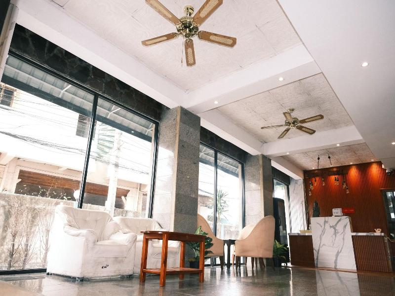 Luna Hotel image